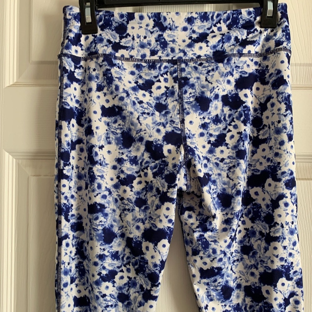 Vogo Athletica Yoga Floral Design Size Small - Picture 11 of 17